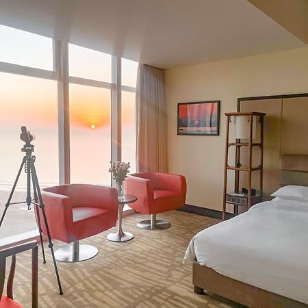 Hyatt Regency Qingdao Hotel Exterior photo