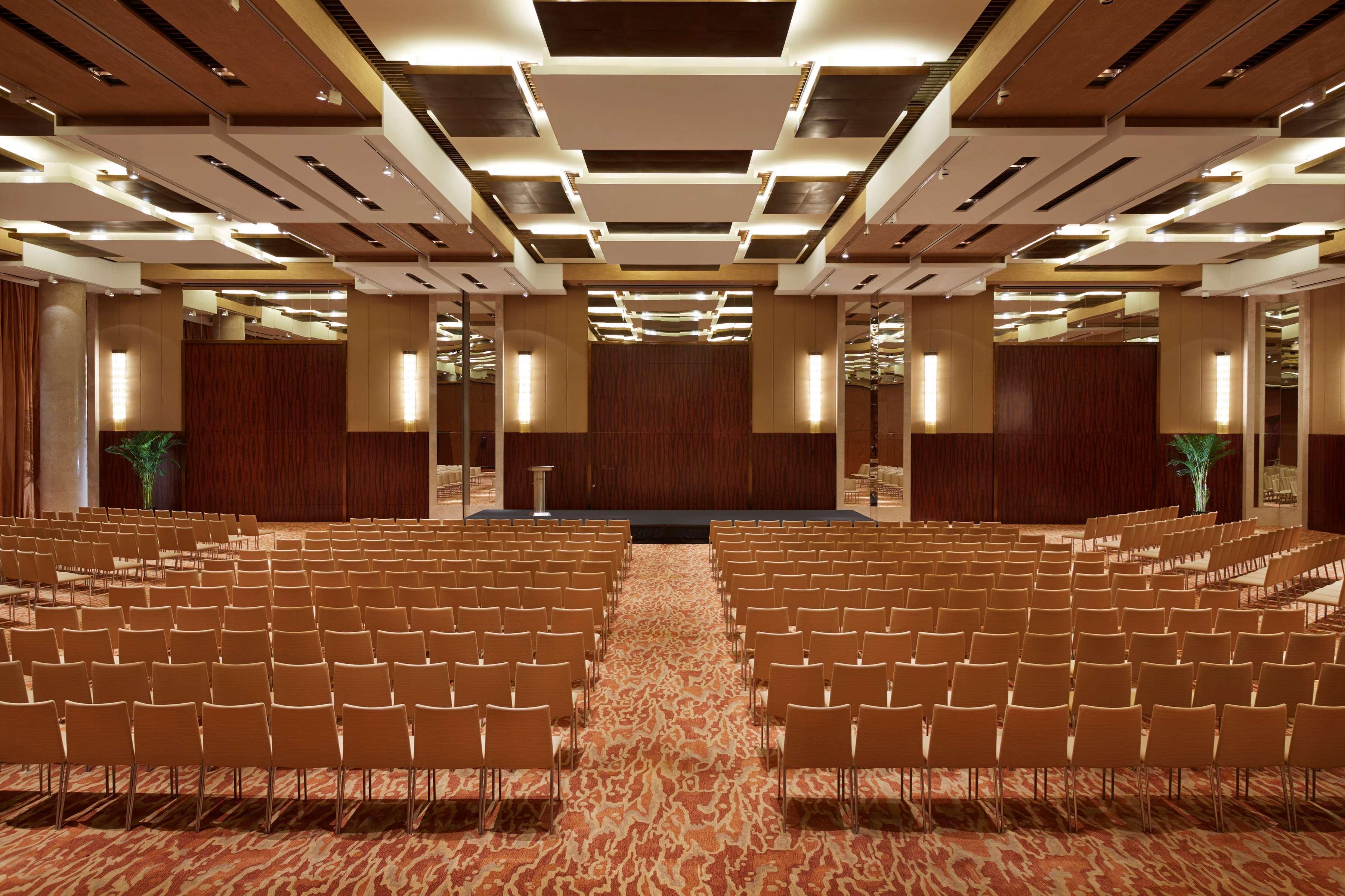 Hyatt Regency Qingdao Hotel Exterior photo
