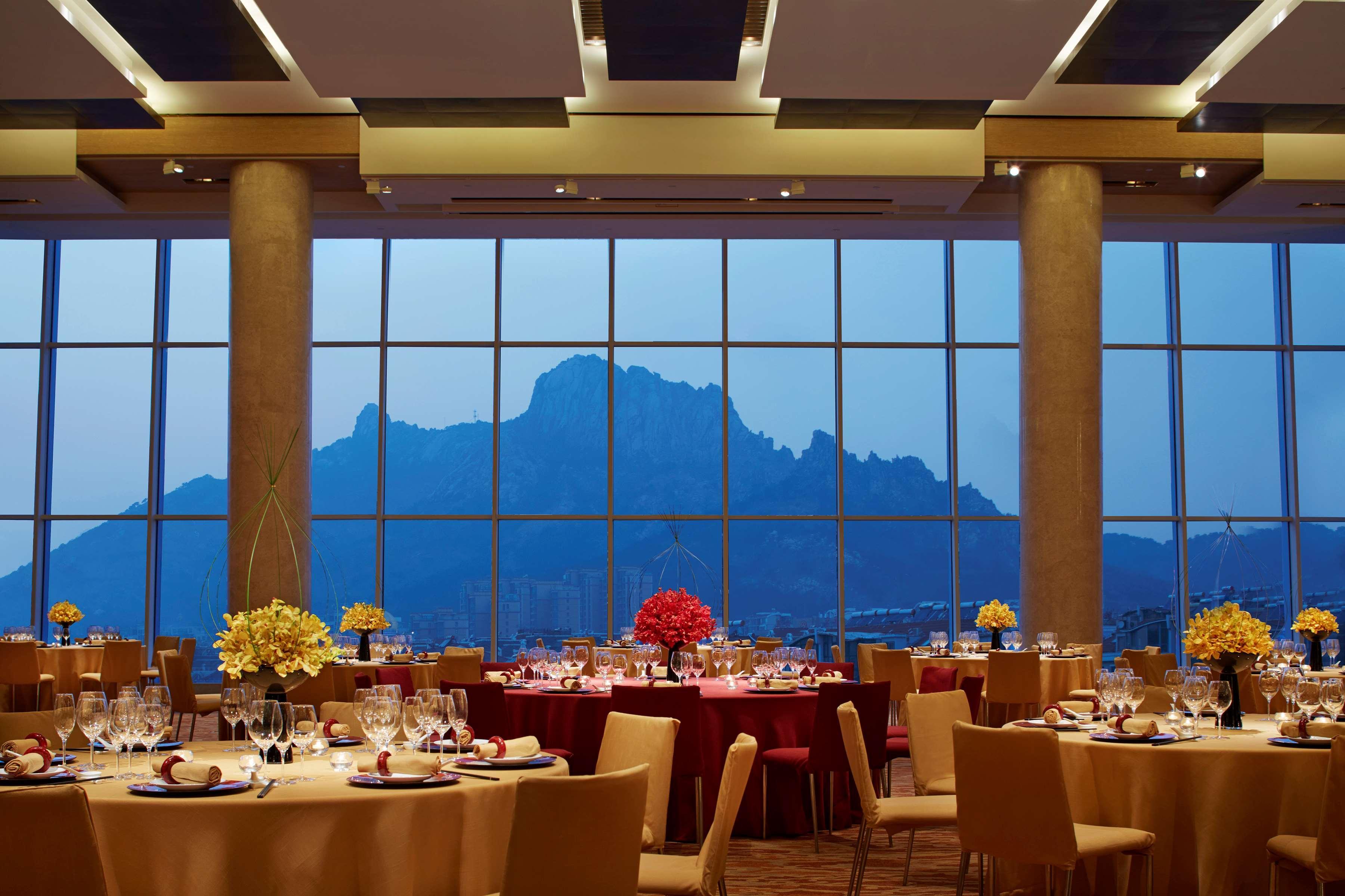 Hyatt Regency Qingdao Hotel Exterior photo