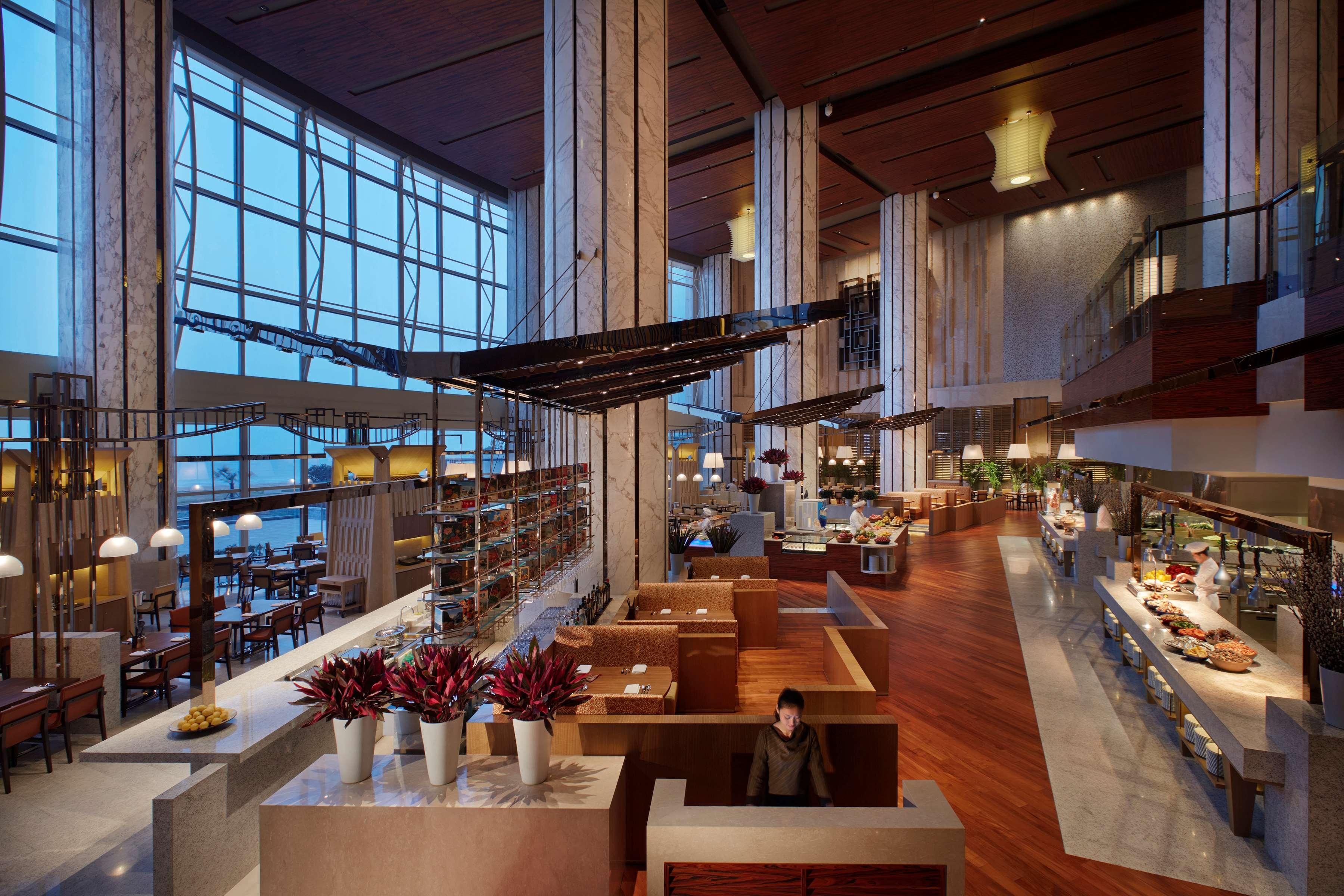 Hyatt Regency Qingdao Hotel Exterior photo