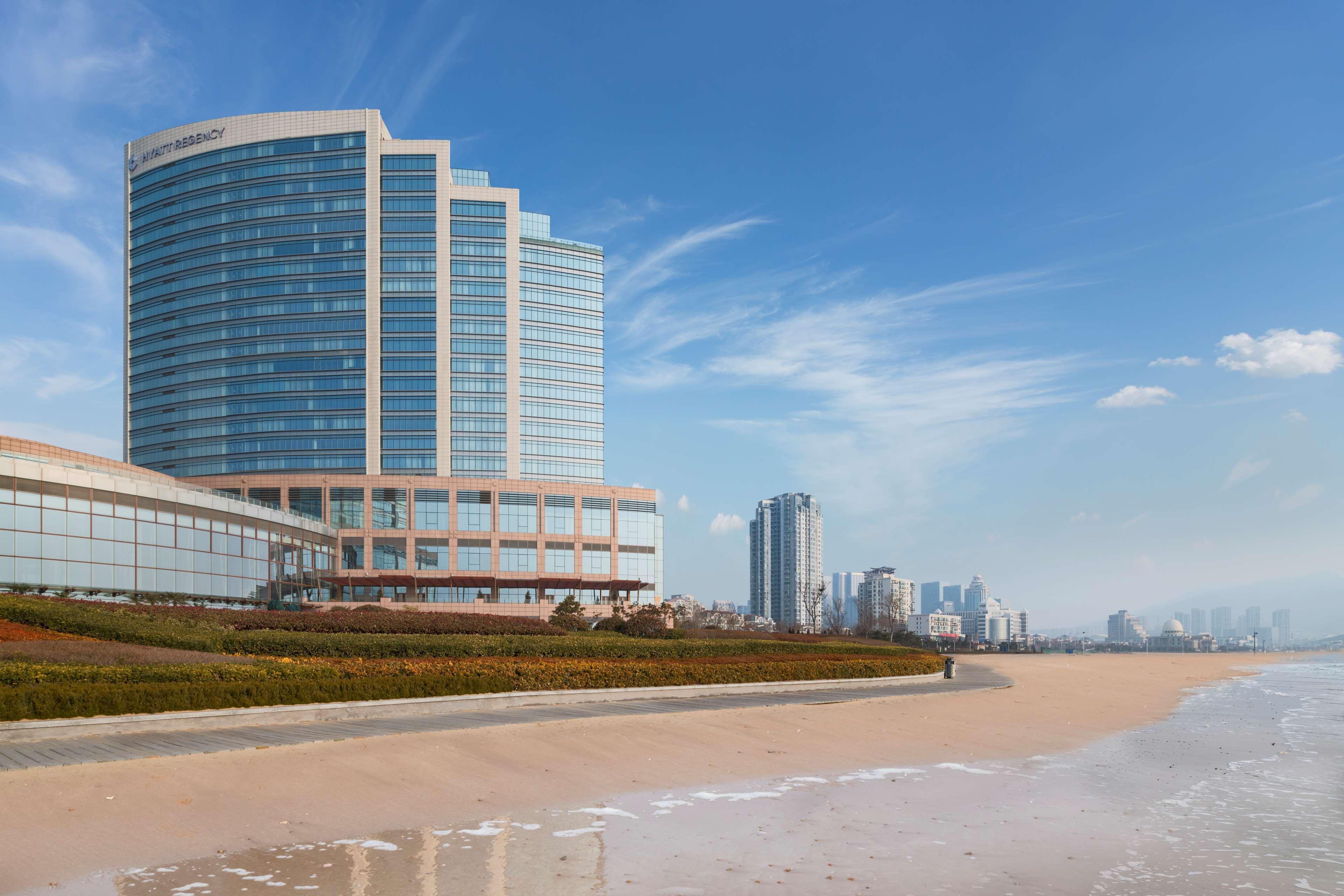 Hyatt Regency Qingdao Hotel Exterior photo