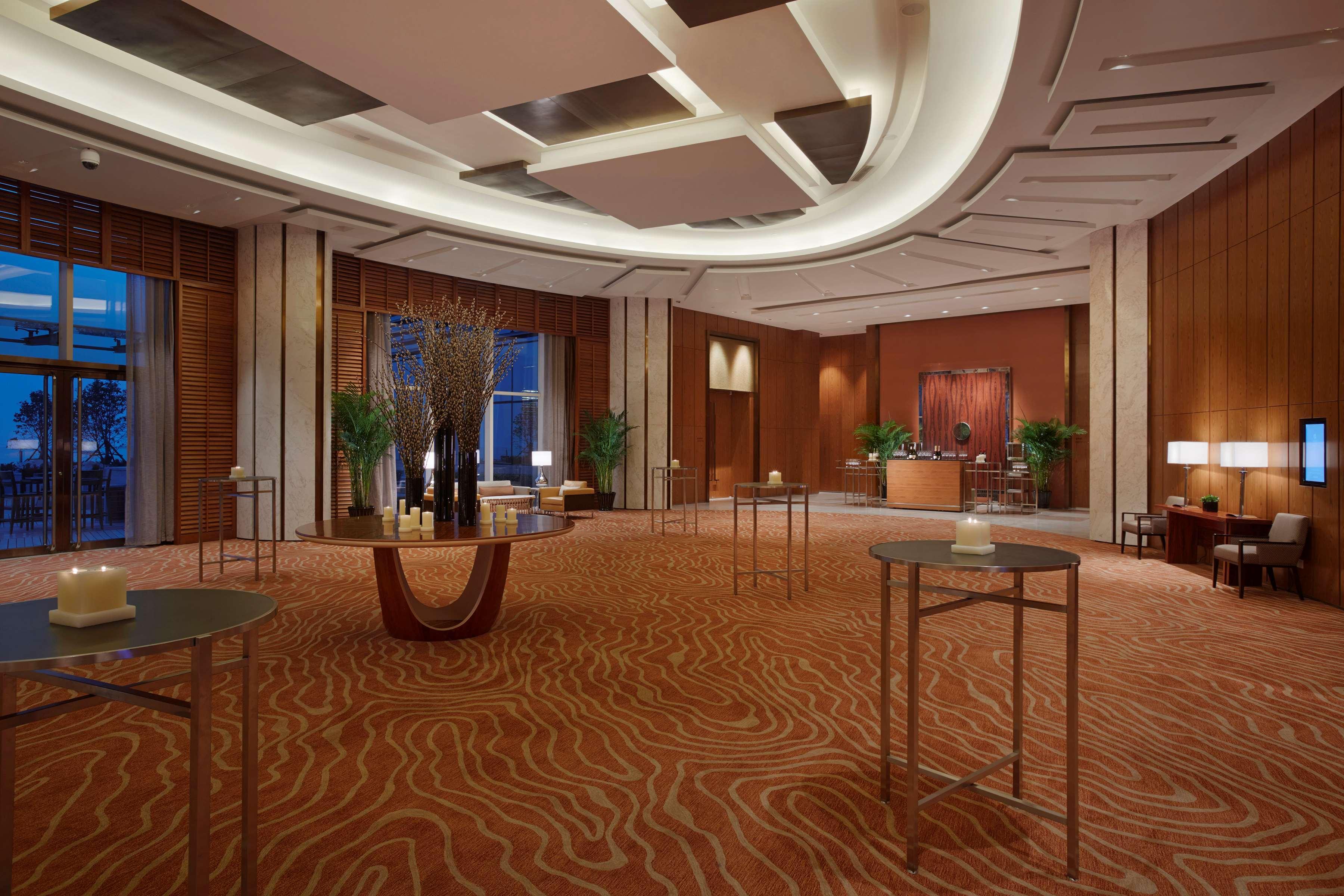 Hyatt Regency Qingdao Hotel Exterior photo